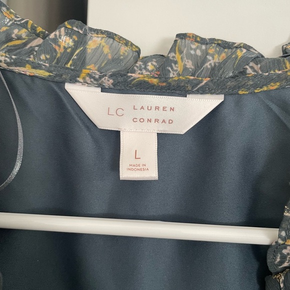 LC Lauren Conrad Black and Cream Ruffled Blouse - Picture 3 of 3